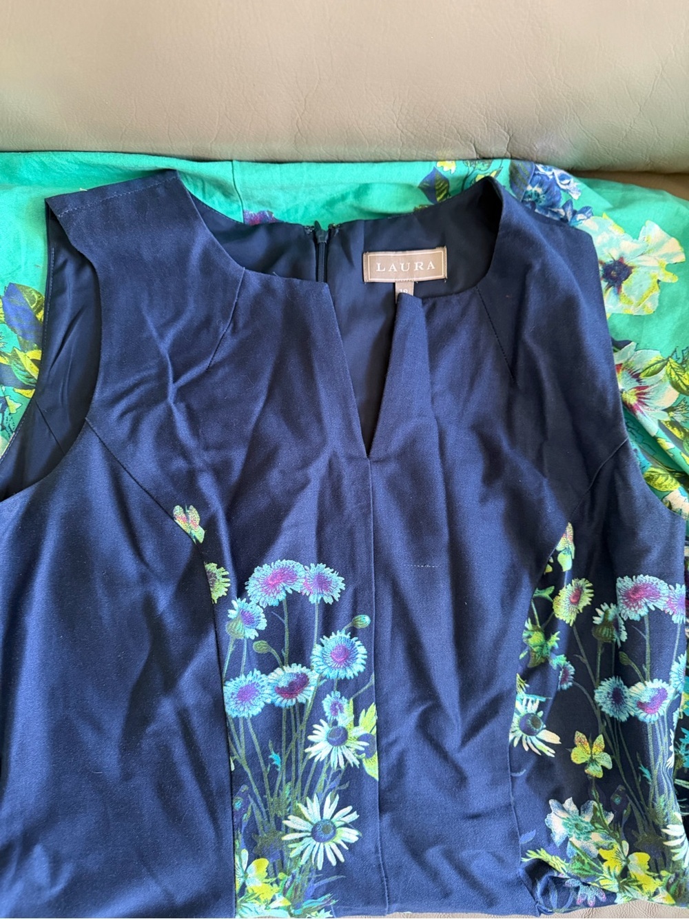 Laura | Navy to Teal Floral Fit-and-Flare Dress Size 12 - Picture 11 of 16